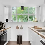 Nyaraló Beautiful In With House Sea View