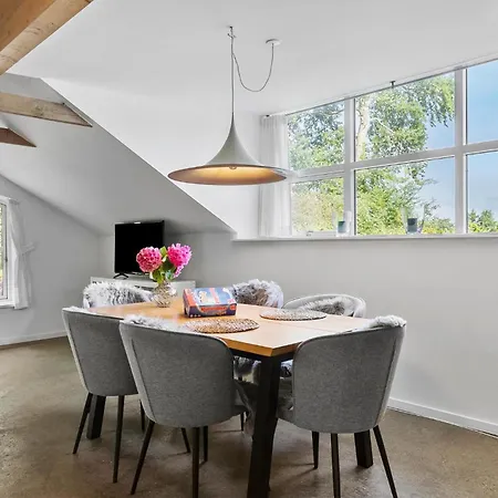 Hébergement de vacances Beautiful In With House Sea View *