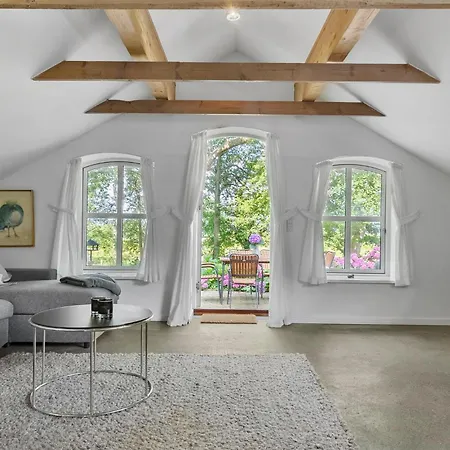 Beautiful In With House Sea View