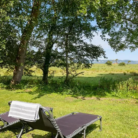 Beautiful In With House Sea View *