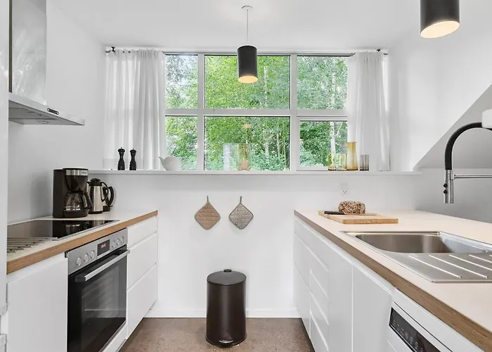 Ferienhaus Beautiful In With House Sea View