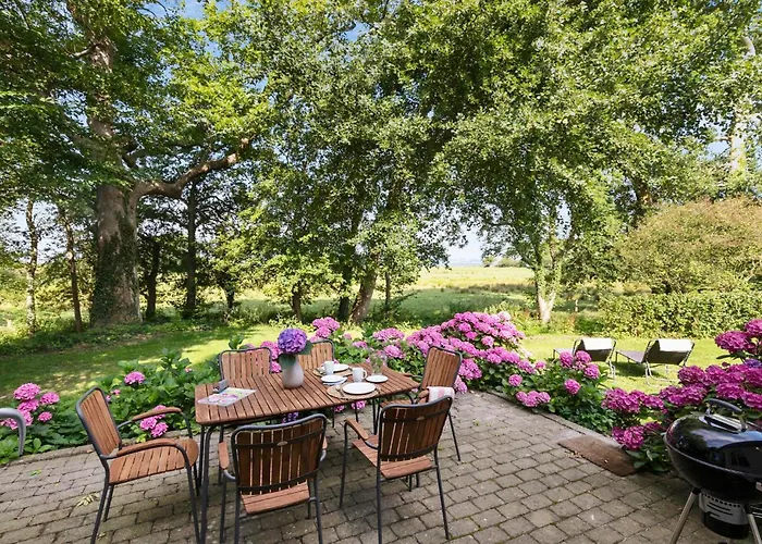 Beautiful In With House Sea View Vakantiehuis *